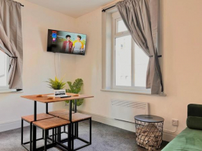 Adelaide Gardens Two-Bedroom Family Apartment